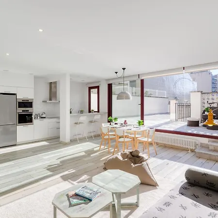 Дом отдыха Bright & Artistic By Interhome