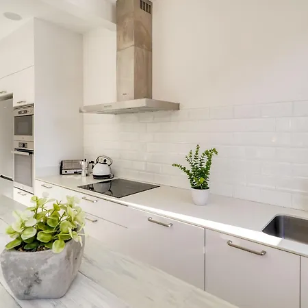 Дом отдыха Bright & Artistic By Interhome *